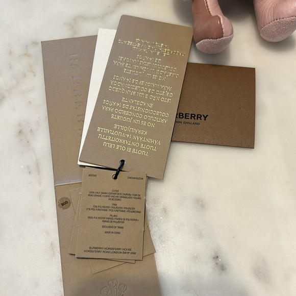 Burberry pink bear charm keychain - Picture 2 of 2